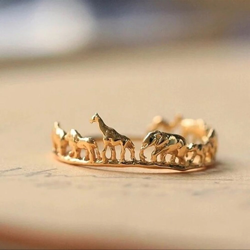 Animal Print Gold Ring size 7